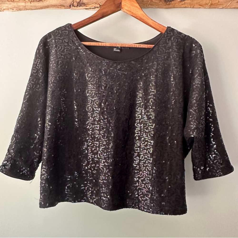 Forever 21 | Sequins Lined Top